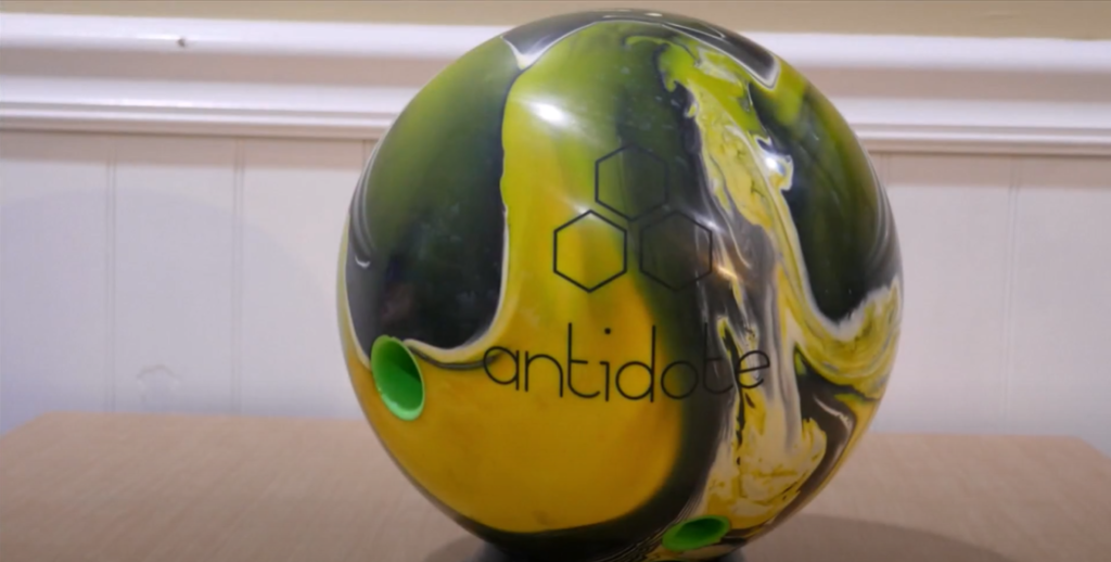 10 Best Bowling Balls For Hook To Buy In 2024