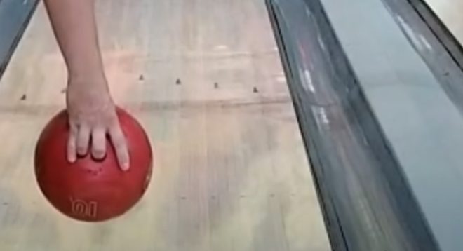 how to curve a bowling ball