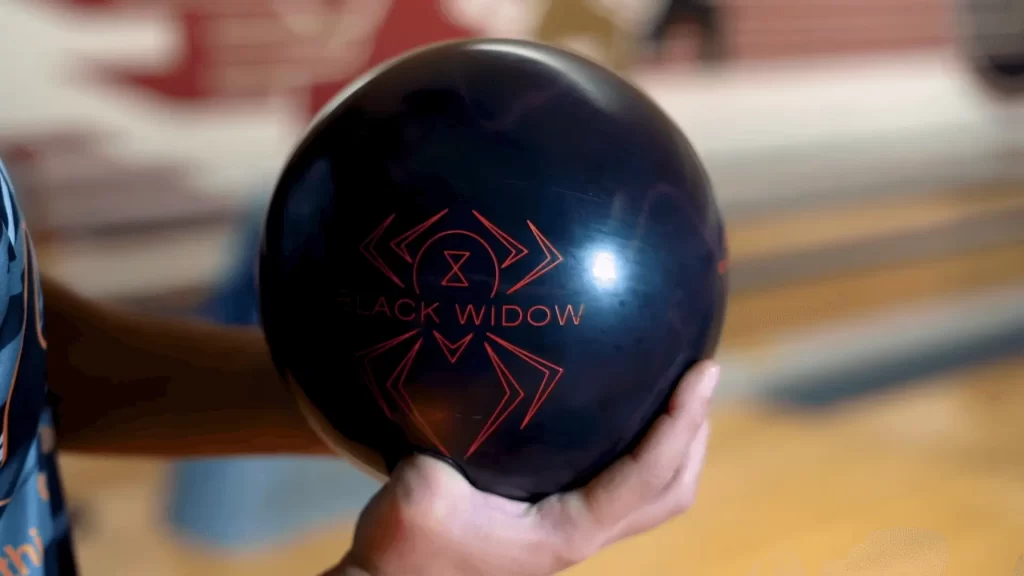 Hammer Black Widow 2.0 Bowling Ball